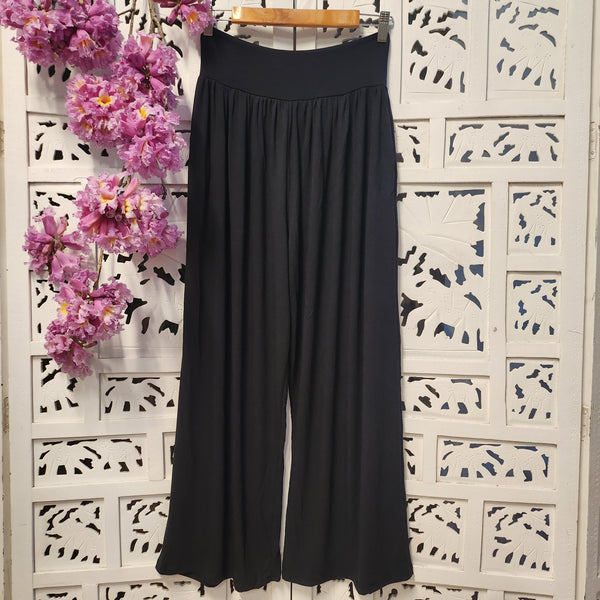 The Wide Leg Pant